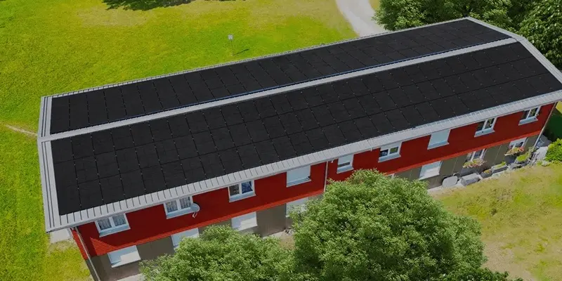 Panneau photovoltaïque HJT 420–430 Wc Full Black bifacial bi-verre avec performance optimale